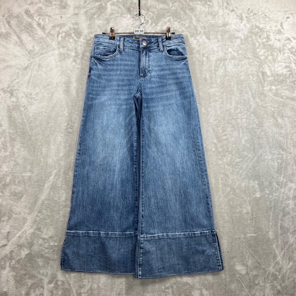 Kut from the Kloth Goldie ‘Super Flare’ jeans